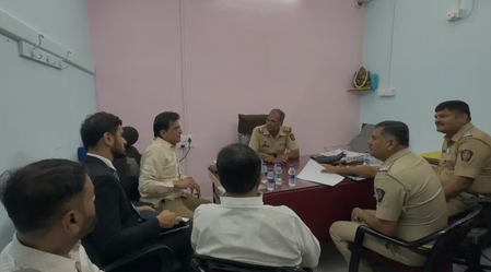 आमिर खान के भांजे इमरान खान की बढ़ी मुश्किलें, एफआईआर की मांग लेकर पुलिस स्टेशन पहुंचे भाजपा नेता किरीट सोमैया