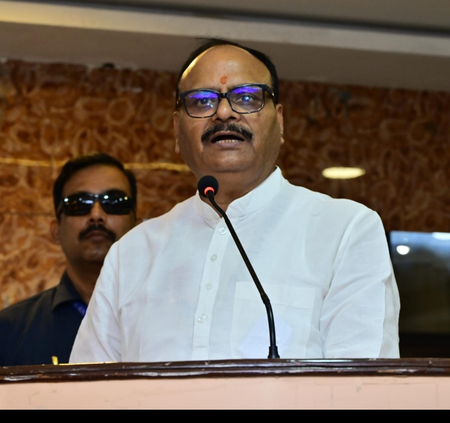 शिक्षक ही गढ़ते हैं राष्ट्र का भविष्य, विद्यार्थियों में संस्कार और राष्ट्रप्रेम विकसित करना जरूरी ब्रजेश पाठक