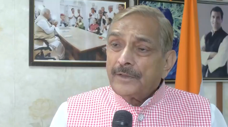 चुनाव आयोग के खिलाफ विपक्ष की याचिका पर कांग्रेस नेता बोले-लोकतंत्र की रक्षा के लिए जारी रहेगा संघर्ष