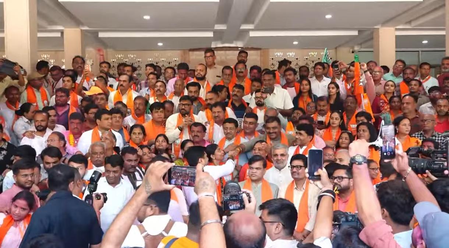 गुजरात निकाय चुनाव भाजपा का दबदबा कायम, उपमुख्यमंत्री संघवी बोले- जनता का विकास पर विश्वास गुजरात निकाय चुनाव भाजपा का दबदबा कायम, उपमुख्यमंत्री संघवी बोले- जनता का विकास पर विश्वास