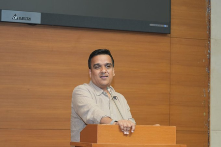 गुजरात हर्ष संघवी ने 14,853 एंटरप्रेन्योर्स को 1,100 करोड़ रुपए के इंसेंटिव बांटे, बैंक लोन लेने की शर्त खत्म गुजरात हर्ष संघवी ने 14,853 एंटरप्रेन्योर्स को 1,100 करोड़ रुपए के इंसेंटिव बांटे, बैंक लोन लेने की शर्त खत्म