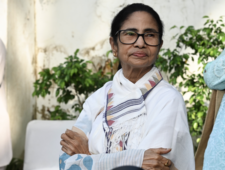 पश्चिम बंगाल ममता बनर्जी ने सीजेपी नेताओं की गिरफ्तारी की निंदा की पश्चिम बंगाल ममता बनर्जी ने सीजेपी नेताओं की गिरफ्तारी की निंदा की
