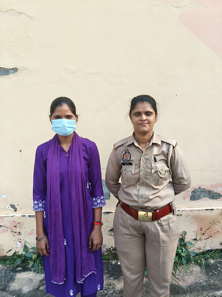 महिला की हत्या का खुलासा, पति के प्रेम संबंधों से नाराज पत्नी ने की थी हत्या, गिरफ्तार महिला की हत्या का खुलासा, पति के प्रेम संबंधों से नाराज पत्नी ने की थी हत्या, गिरफ्तार