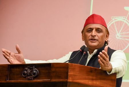 भाजपा फर्जी वोट को समझती है अपनी ताकत, 2027 में जीवन-मरण का चुनाव अखिलेश यादव भाजपा फर्जी वोट को समझती है अपनी ताकत, 2027 में जीवन-मरण का चुनाव अखिलेश यादव