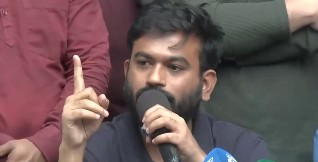 ज्ञानेश कुमार को बचाने के लिए सरकार ने पूरा तंत्र झोंका, सीईसी इतने महत्वपूर्ण क्यों अभिजीत दिपके
