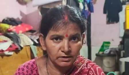 मुंबई के मलाड में गरबा विवाद को लेकर परिवार पर हमला, पीड़ित की पत्नी ने लगाए गंभीर आरोप मुंबई के मलाड में गरबा विवाद को लेकर परिवार पर हमला, पीड़ित की पत्नी ने लगाए गंभीर आरोप