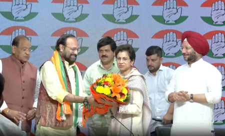 भाजपा छोड़ कांग्रेस में शामिल हुए रामशरण नौटियाल, उत्तराखंड सरकार पर कांग्रेस का हमला भाजपा छोड़ कांग्रेस में शामिल हुए रामशरण नौटियाल, उत्तराखंड सरकार पर कांग्रेस का हमला