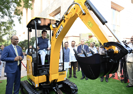 न्यूजीलैंड के निर्माण क्षेत्र में अब इस्तेमाल होंगी ‘मेड इन इंडिया’ जेसीबी मशीन  पीयूष गोयल
