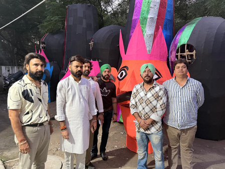 दिल्ली में रावण दहन से 12 घंटे पहले रामलीला की अनुमति रद्द करने पर सियासी घमासान, आप ने सरकार को घेरा दिल्ली में रावण दहन से 12 घंटे पहले रामलीला की अनुमति रद्द करने पर सियासी घमासान, आप ने सरकार को घेरा