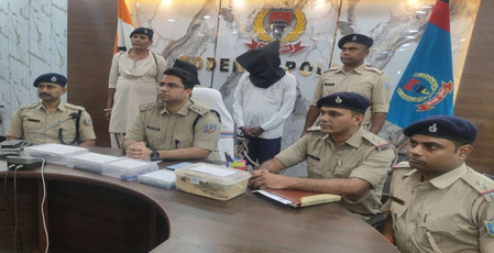 झारखंड जहर का इंजेक्शन लगाकर हत्या करने के आरोप में पत्नी और प्रेमी गिरफ्तार