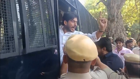 पंजाब में नशे की समस्या को लेकर एबीवीपी का विरोध प्रदर्शन, कई कार्यकर्ता हिरासत में पंजाब में नशे की समस्या को लेकर एबीवीपी का विरोध प्रदर्शन, कई कार्यकर्ता हिरासत में