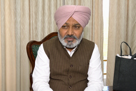 पंजाब ज्ञानेश कुमार के खिलाफ विधानसभा में प्रस्ताव, हरपाल चीमा ने लगाए वोट चोरी के आरोप