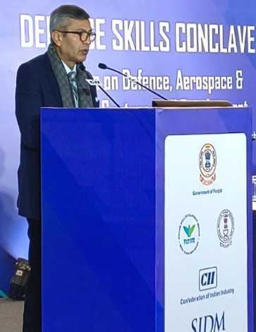 केंद्र का बड़ा फैसला, रक्षा सचिव राजेश कुमार सिंह का कार्यकाल एक साल बढ़ा