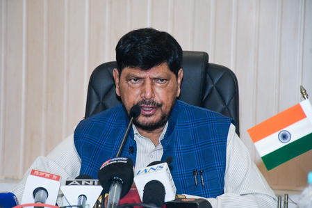 एनडीए नेताओं ने कहा- प्रधानमंत्री के खिलाफ अनुचित टिप्पणी नहीं करेंगे सहन, खड़गे से माफी की मांग