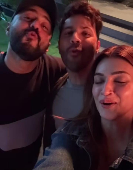 भेड़िया 2 कंफर्म? कृति सेनन की वरुण धवन और अमर कौशिक से मुलाकात ने फैंस की बढ़ाई उत्साह