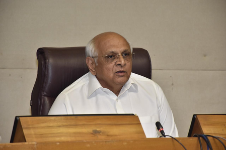 गुजरात के चार जिले सूखाग्रस्त घोषित, फसल सहायता और 150 दिनों के ग्रामीण रोजगार की भी घोषणा