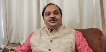 कोर्ट पर अविश्वास जताते हैं, राहत मिलते ही जश्न मनाते हैं, शिवसेना नेता आनंद दुबे का राहुल गांधी पर तंज