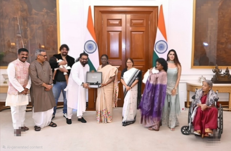 राष्ट्रपति मुर्मू से मिले गायक हरिहरन, वंदे मातरम का स्पेशल विनाइल किया भेंट