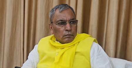 अखिलेश यादव को स्कूलों में हुए बदलाव दिखाई नहीं देते, अखिलेश पर ओम प्रकाश राजभर ने साधा निशाना