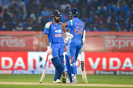 साउथ अफ्रीका के खिलाफ रोहित-जायसवाल का तूफान, टूटने से बचा तेंदुलकर-गांगुली का 'महारिकॉर्ड'