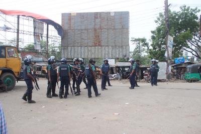 Bangladesh: One dead, several injured as BNP factions clash in Chittagong Bangladesh: One dead, several injured as BNP factions clash in Chittagong