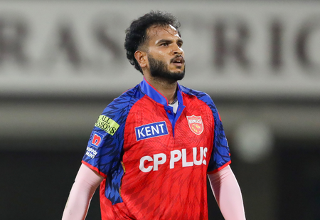 आईपीएल 2026 अपनी विविधता से बल्लेबाजों को परेशान कर रहे विजयकुमार वैशाख