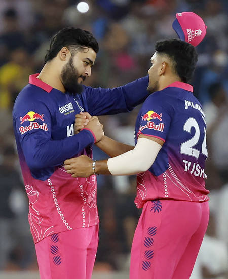 जीटी के खिलाफ शानदार कप्तानी के लिए रियान तारीफ के हकदार  संजय बांगर