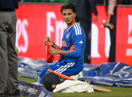 फिर से 'शून्य' पर आउट हुए अभिषेक, इस टी20 वर्ल्ड कप में अब तक नहीं खुला खाता