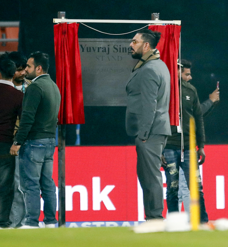 न्यू चंडीगढ़ में हरमनप्रीत कौर और युवराज सिंह के नाम पर स्टैंड्स का उद्घाटन