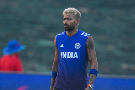 स्मैट 2025  हार्दिक पंड्या की दमदार वापसी, तूफानी बल्लेबाजी के साथ बने जीत के हीरो