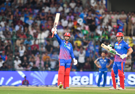 पिता के विरोध से आईपीएल के हीरो तक, अब तूफानी बल्लेबाजी से सबका दिल जीत रहे समीर रिजवी