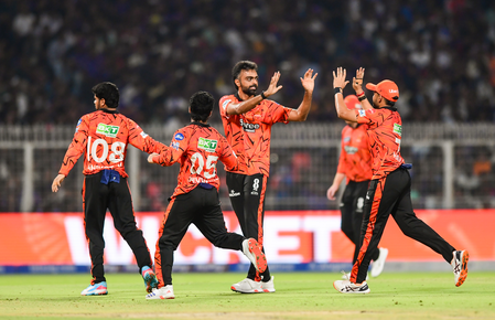 आईपीएल 2026 केकेआर को 65 रन से हराकर एसआरएच ने खोला जीत का खाता