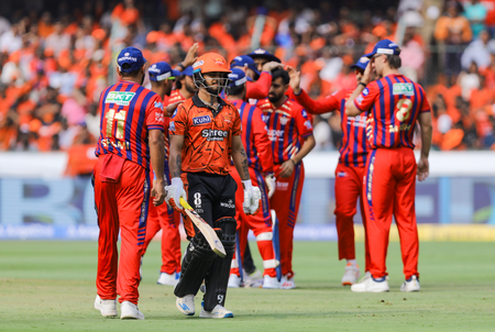 आईपीएल 2026 अभिषेक-हेड और ईशान फ्लॉप, सनराइजर्स हैदराबाद के नाम दर्ज हुआ शर्मनाक रिकॉर्ड