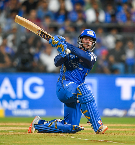 आईपीएल 2026 डी कॉक ने खेली शतकीय पारी, पीबीकेएस के खिलाफ एमआई ने 6 विकेट खोकर बनाए 195 रन