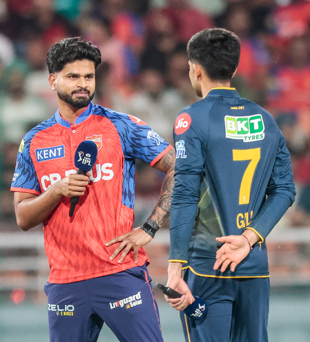 आईपीएल 2026 पंजाब किंग्स ने टॉस जीतकर गेंदबाजी चुनी, जीटी के साथ डेब्यू करेंगे अशोक शर्मा