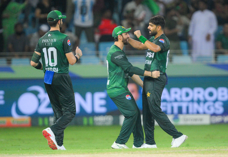 बांग्लादेश बनाम पाकिस्तान ढाका में दांव पर सीरीज, जानें कैसा रहेगा पिच और मौसम का हाल?