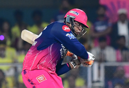 आईपीएल 2026 वैभव सूर्यवंशी ने 15 गेंदों पर ठोका अर्धशतक, आरआर ने सीएसके को 8 विकेट से हराया