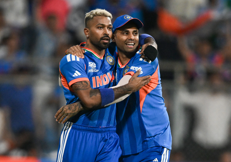 टी20 वर्ल्ड कप: भारत-इंग्लैंड सेमीफाइनल ने रचा डिजिटल इतिहास, बना सबसे ज़्यादा देखा गया मैच, करोड़ों व्यूअर्स का वर्ल्ड रिकॉर्ड!