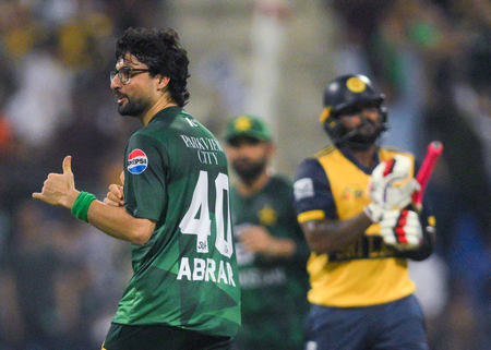 आईसीसी वनडे रैंकिंग  करियर की सर्वोच्च रैंकिंग पर पहुंचे सलमान आगा-अबरार अहमद