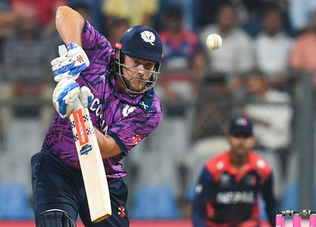 टी20 वर्ल्ड कप: इधर स्कॉटलैंड सुपर-8 से बाहर, उधर आईसीसी ने सलामी बल्लेबाज को फटकार