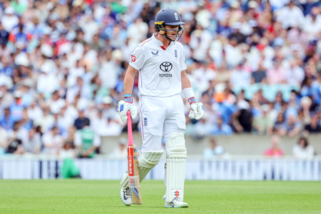 एशेज सीरीज  पर्थ टेस्ट में नंबर-3 पर बल्लेबाजी के लिए उतर सकते हैं ओली पोप