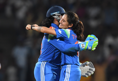 भारतीय तेज गेंदबाज रेणुका ठाकुर को 1 करोड़ रुपए का इनाम देंगे : सीएम सुक्खू