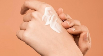 बदलते मौसम के साथ त्वचा हो जाती है ज्यादा सेंसिटिव, जानें 5 प्रमुख कारण बदलते मौसम के साथ त्वचा हो जाती है ज्यादा सेंसिटिव, जानें 5 प्रमुख कारण