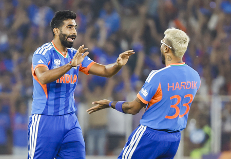 टी20 वर्ल्ड कप में जसप्रीत बुमराह का तूफान! अश्विन का रिकॉर्ड तोड़कर बने नंबर 1 भारतीय गेंदबाज