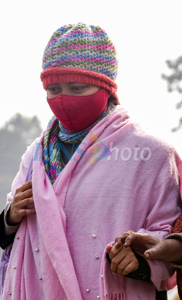 Cold Wave Grips City in Kolkata