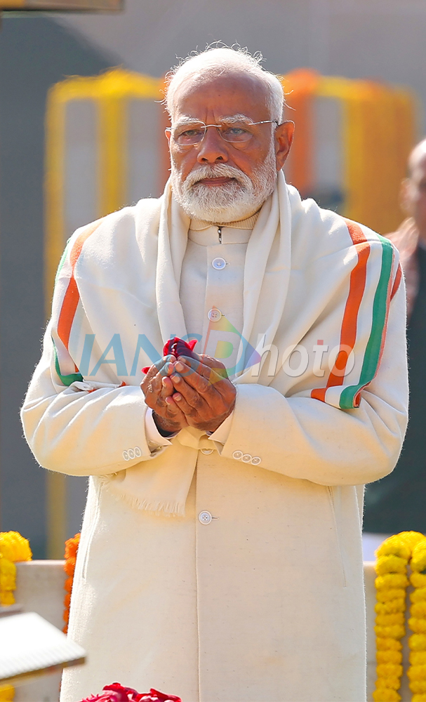 Tribute to Mahatma Gandhi in New Delhi