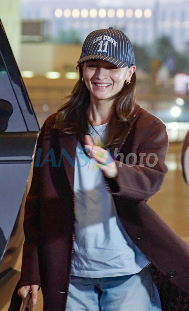 Celebrities Spotted at Airport